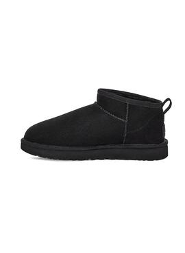 Botas UGG Australia negras para mujer.