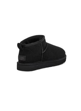 Botas UGG Australia negras para mujer.