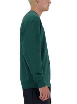 Sudaderas New Balance Essentials verde para hombre. 