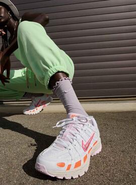 Zapatillas Nike P-6000 blanco para mujer
