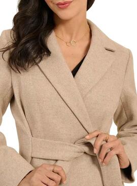 Abrigo Naf Naf con cinturón beige para mujer