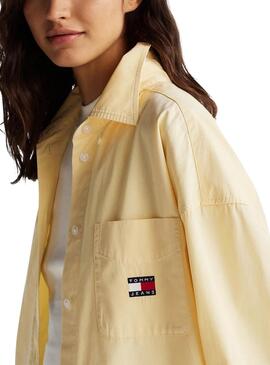 Camisa  Tommy Jeans Badge  amarillo para mujer     