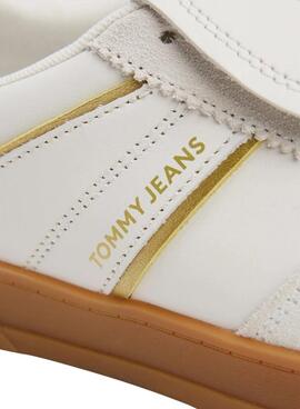 Zapatillas Tommy Jeans The Greenwich Flap en color blanco para mujer 
