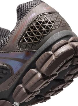 Zapatillas Nike Zoom Vomero 5 marrón para hombre