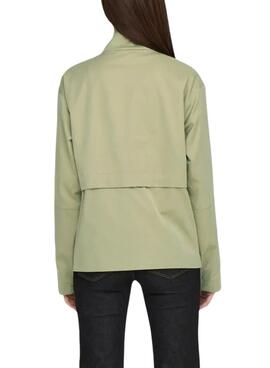 Cazadora Only Lisa verde para mujer