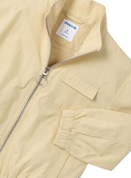 Cazadora Mayoral Multibolsillos amarillo para niño
