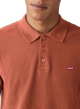 Polo Levis básico teja para hombre