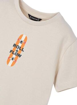 Camiseta Mayoral Roll and Flow beige para niño