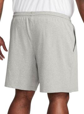 Bermuda Nike Club gris para hombre