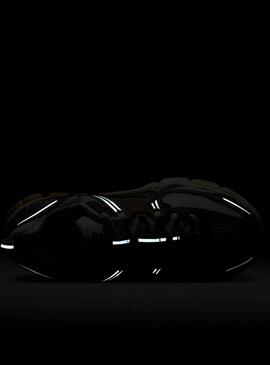 Zapatillas Nike  Modelo Vomero 5 para niño y niña