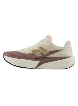 Zapatillas New Balance Fuelcell Rebel V5 beige y lila para hombre