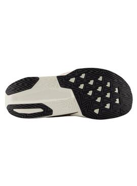 Zapatillas New Balance Fuelcell Rebel V5 beige y lila para hombre