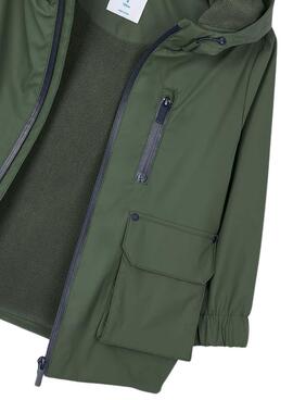 Chubasquero Mayoral verde para niño