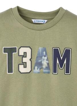 Camiseta Mayoral letras lenticular para niño verde