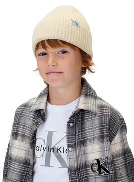 Gorro Calvin Klein Monogram Rib beige para niños