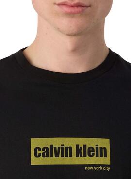 Camiseta Calvin Klein Line Logo negro para hombre