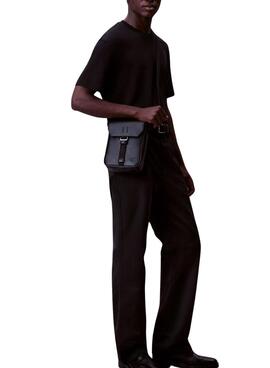 Bolso Calvin Klein Reporter Cargo con solapa negro para hombre