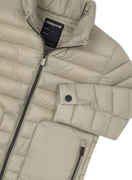 Chaqueton Mayoral ligero beige para niño