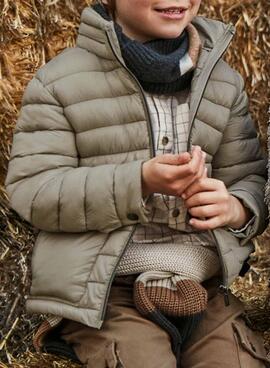 Chaqueton Mayoral ligero beige para niño