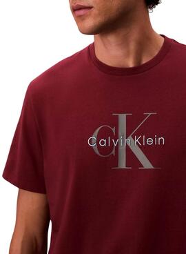 Camiseta Calvin Klein Monologo granate para hombre