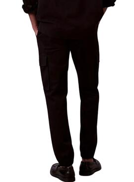 Pantalón cargo Calvin Klein Jeans negro para hombre