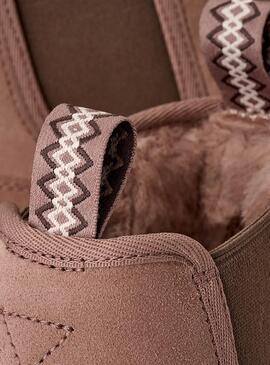 Botines UGG Neumel marrón chelsea para hombre