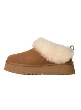 Zuecos UGG Tazzelle camel para mujer