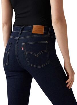 Pantalón vaquero Levis 724 denim oscuro para mujer