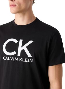 Camiseta Calvin Klein Graphic negro para hombre