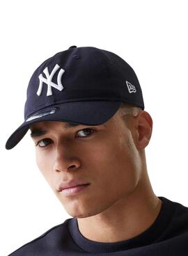Gorra New Era New York Yankees Essential 9TWENTY marino