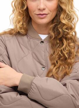 Abrigo acolchado Vila Vitate marrón para mujer