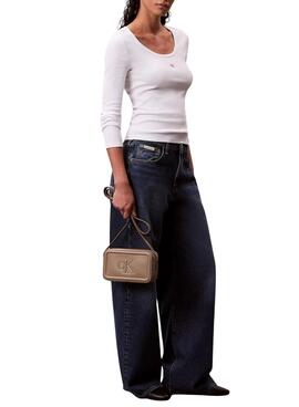 Bolso Calvin Klein Jeans Bold Camera beige para mujer