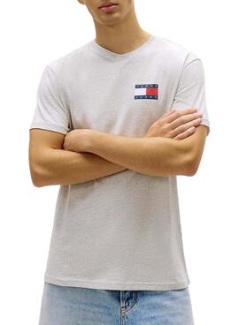 Camiseta Tommy Jeans Essential Flag gris para hombre
