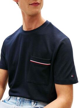 Camiseta con bolsillo Tommy Hilfiger azul marino para hombre