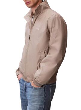 Cazadora Calvin Klein Jeans Harrington beige para hombre