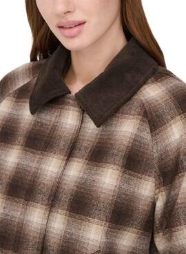 Chaqueta Only Kine cuadros marrón para mujer