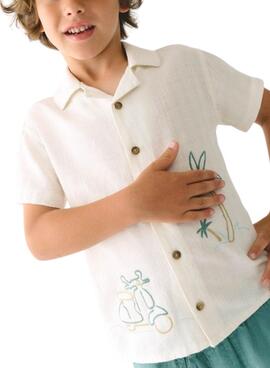 Camisa Mayoral beige bordada para niño 