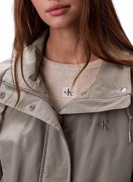 Parka Calvin Klein Jeans Tech verde para mujer