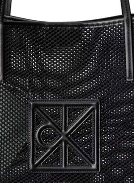 Bolso Calvin Klein Jeans Emblem mesh negro para mujer