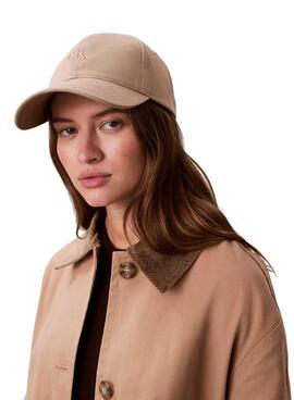 Gorra Calvin Klein Jeans Monogram bordada beige para mujer
