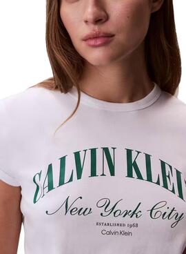 Camiseta Calvin Klein Jeans Graphic Logo blanco para mujer