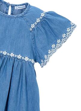 Vestido Mayoral vaquero ligero bordado floral azul medio para niña