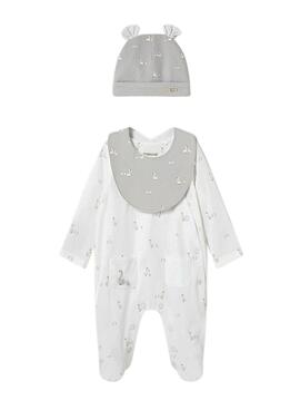 Conjunto Mayoral recién nacido con pelele blanco babero y gorro beige para bebé