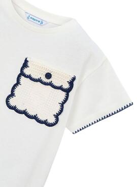 Camiseta Mayoral bolsillo crochet blanco para niña
