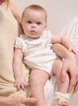 Pelele Mayoral de punto calado crudo para bebé