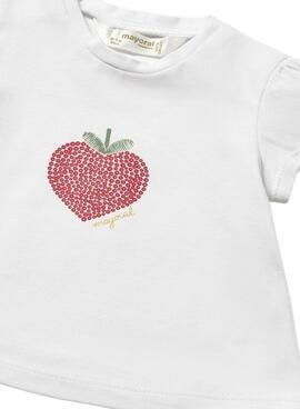Camiseta Mayoral blanca con fresa para bebé