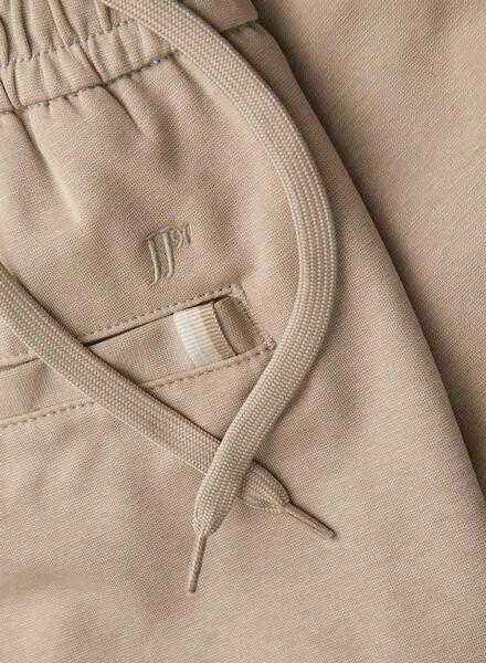 Gallery m177634 nzhjxeo4