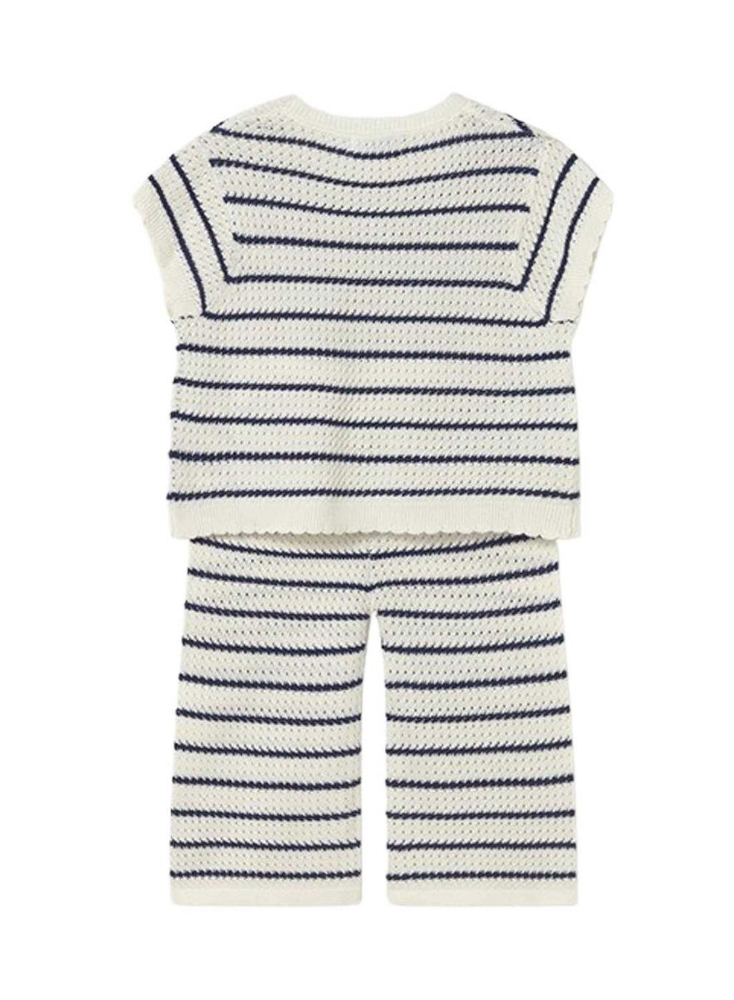 Conjunto Mayoral de punto crudo con rayas marino y corazones rojos para niña